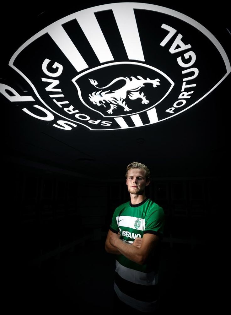 wallpaper Morten Hjulmand