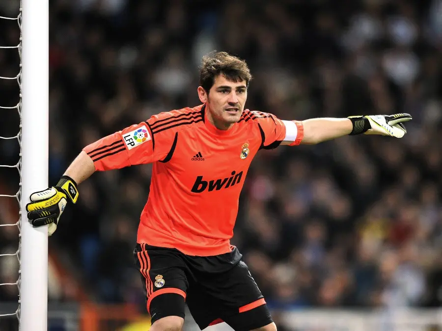 wallpaper for phone Iker Casillas