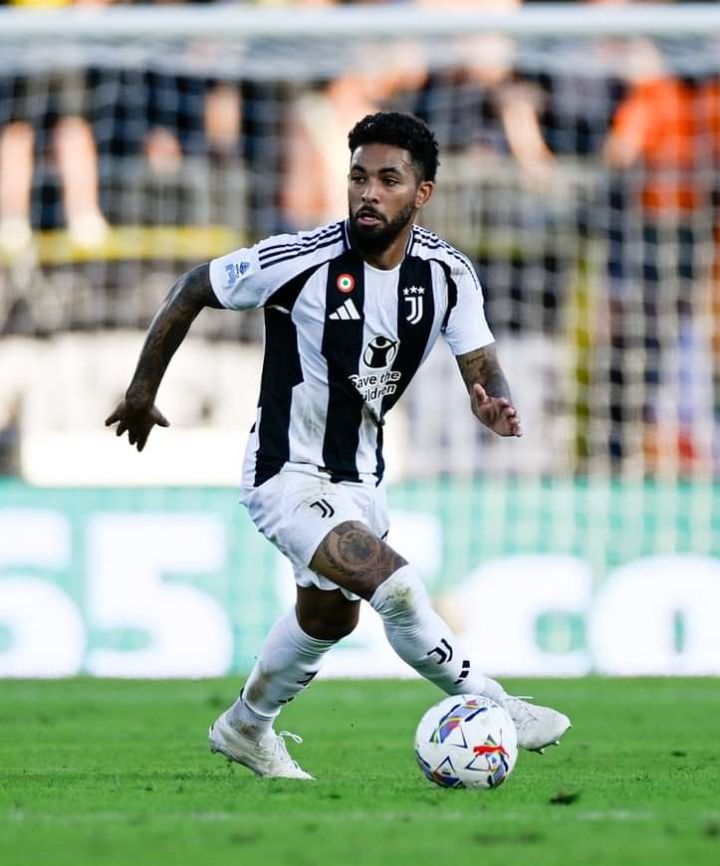 Douglas Luiz wallpaper 4k 