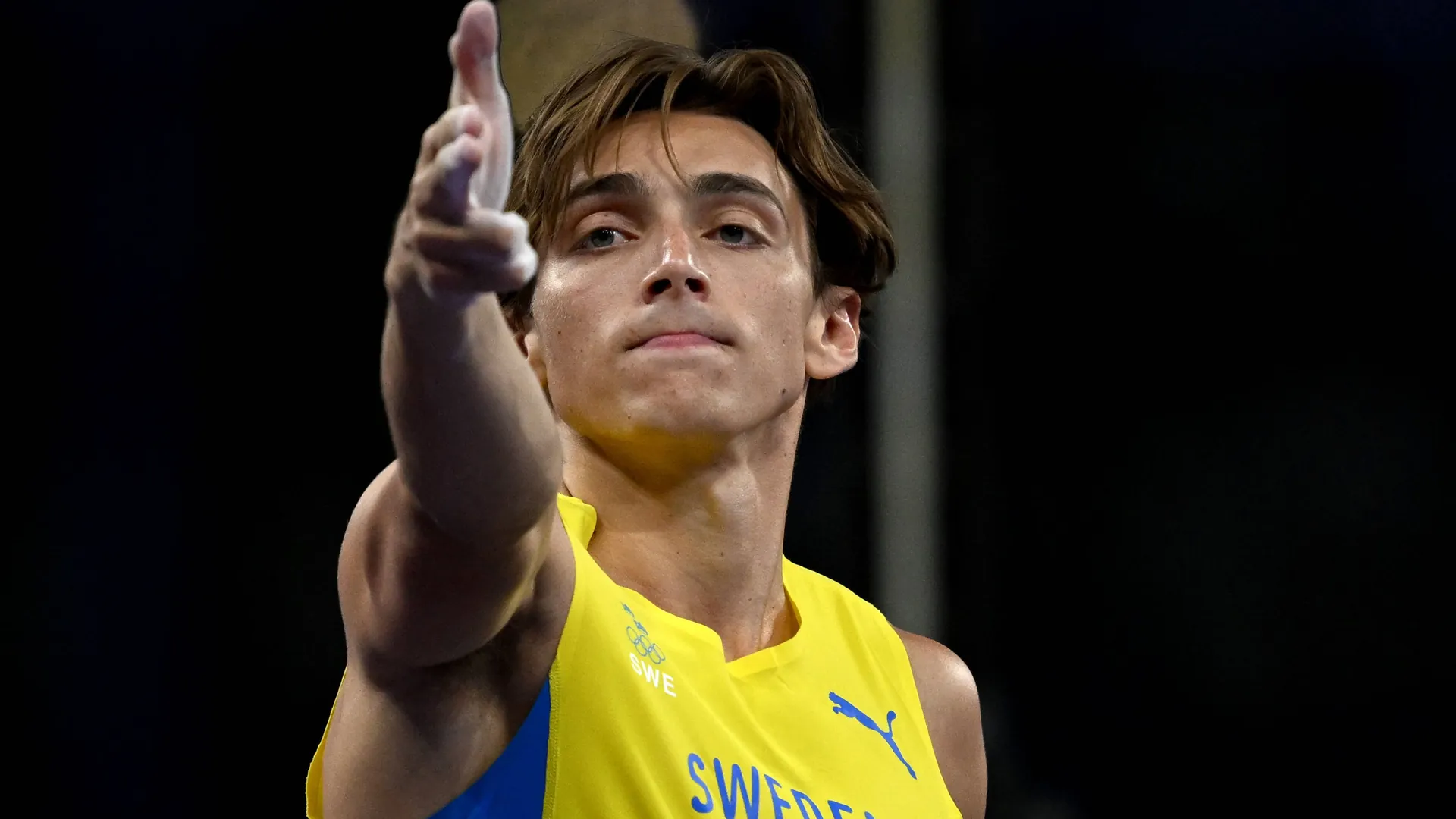 Armand Duplantis wallpaper 4k