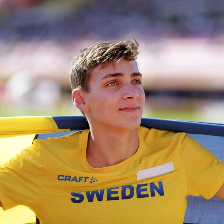 Armand Duplantis wallpaper for phone 