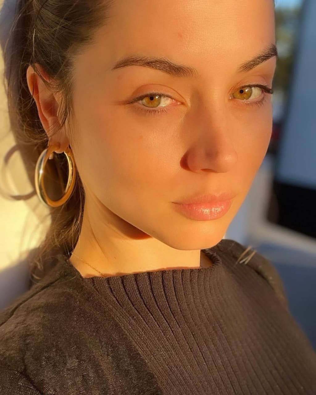 آنا د آرماس بدون آرایش آنا د آرماس بدون آرایش