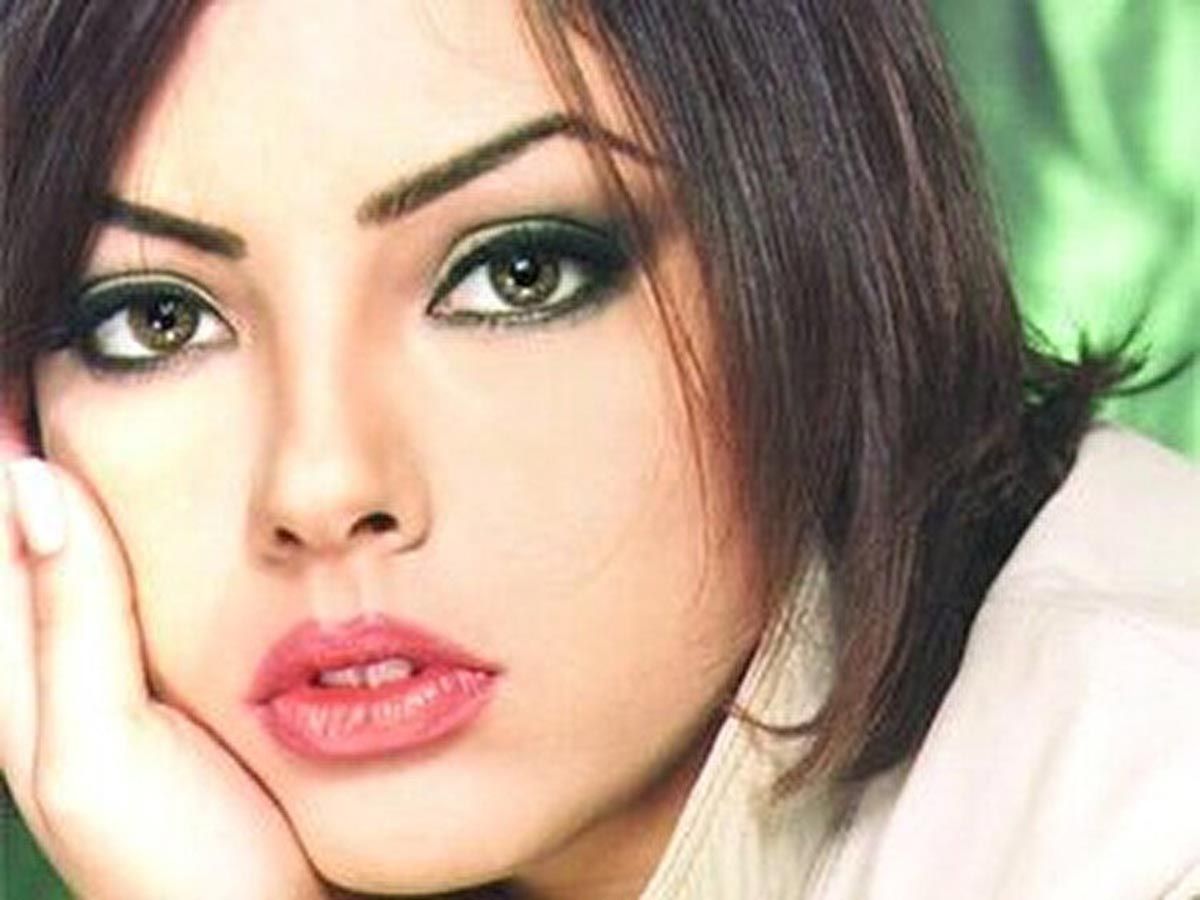 عکس ابرو گوندش قدیمی عکس ابرو گوندش قدیمی