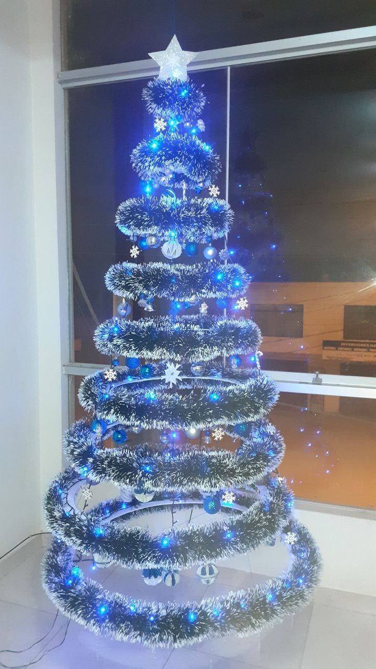 درخت کریسمس شیشه ای