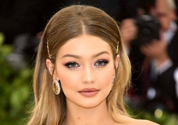 جی جی حدید زیباترین مدلینگ