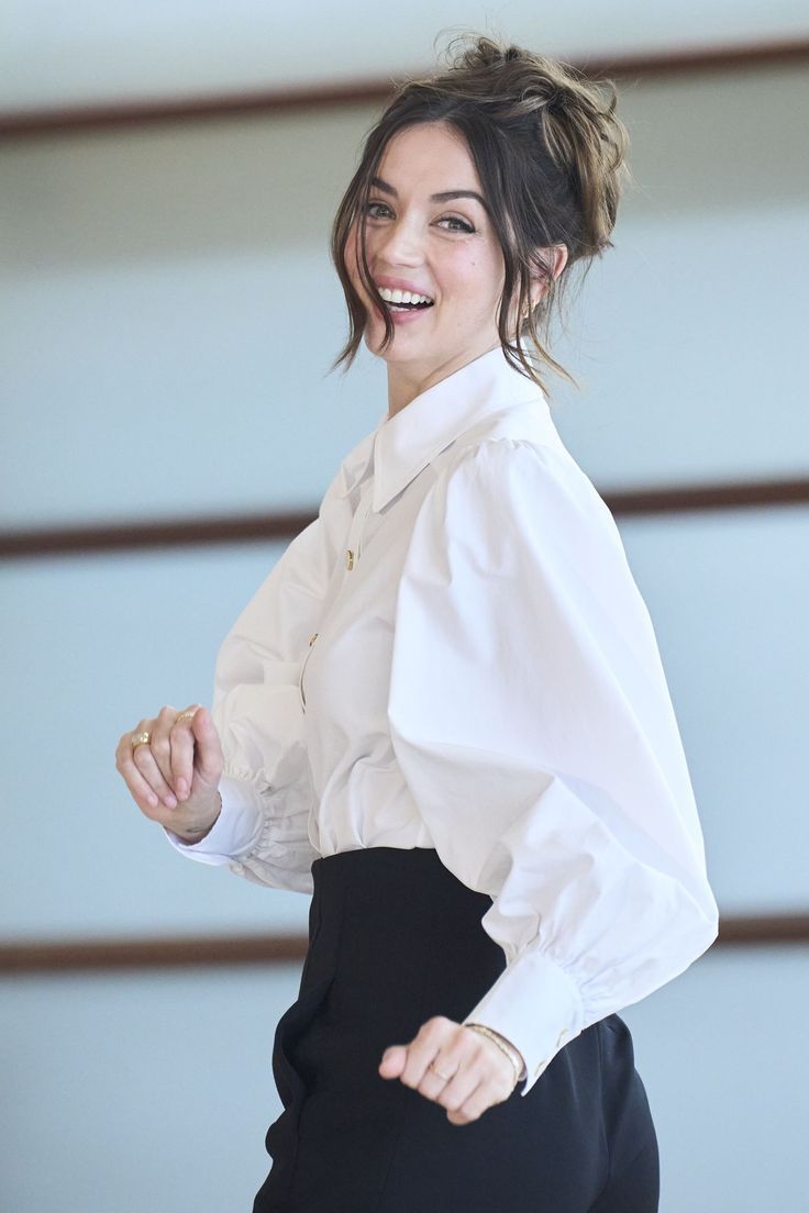 عکس بازیگر آنا دی آرماس عکس بازیگر آنا دی آرماس